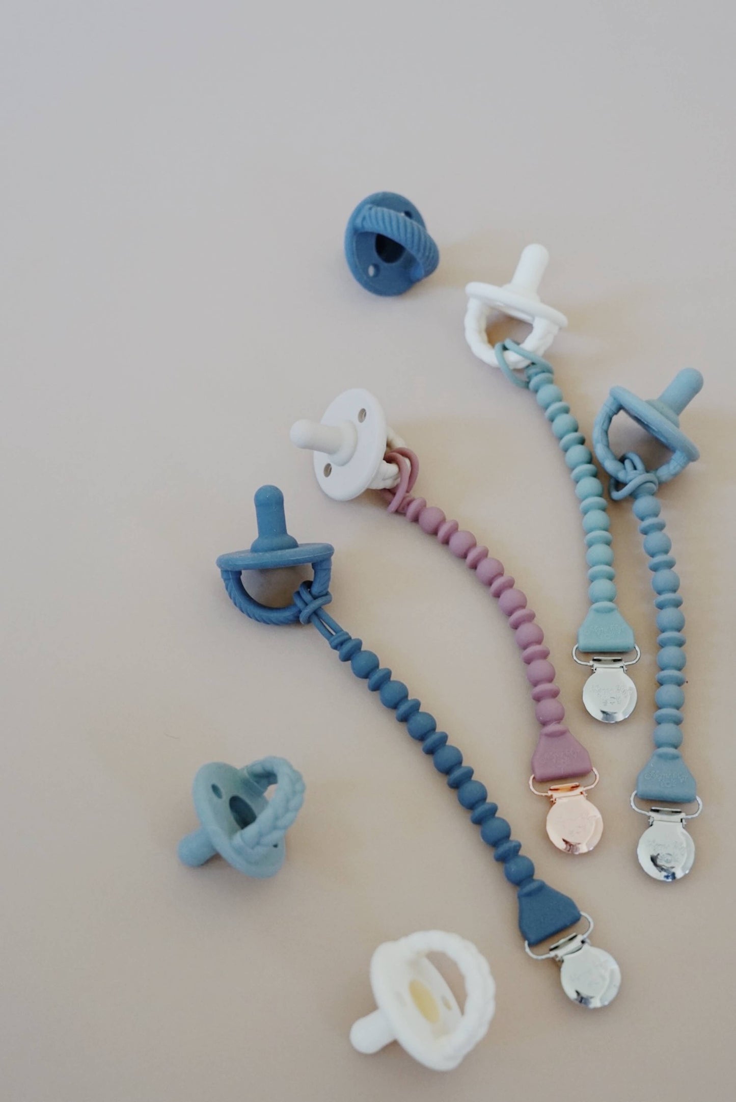 Silicone One-Piece Pacifier Clips: Buttercream